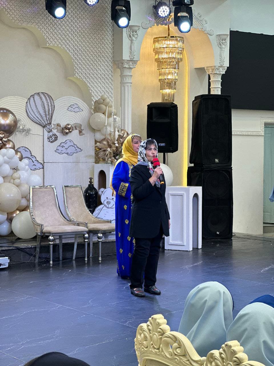 پیش دبستان و دبستان دخترانه هوشمند ریحانه